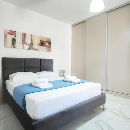 Σπίτι διακοπών Newly Built Detached House With Parking 2