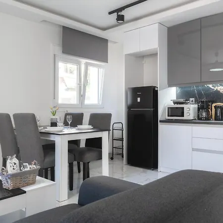 Newly Built Detached House With Parking 2